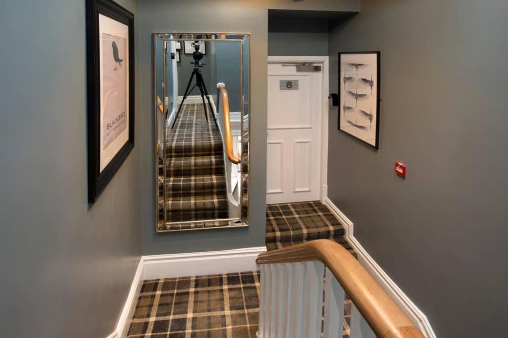 Blackbird Luxury 2 Bed 8 Apartment