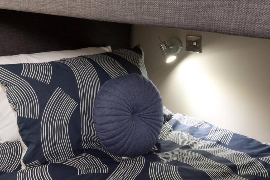 Apartment Blackbird Luxury 2 Bed 8 *
